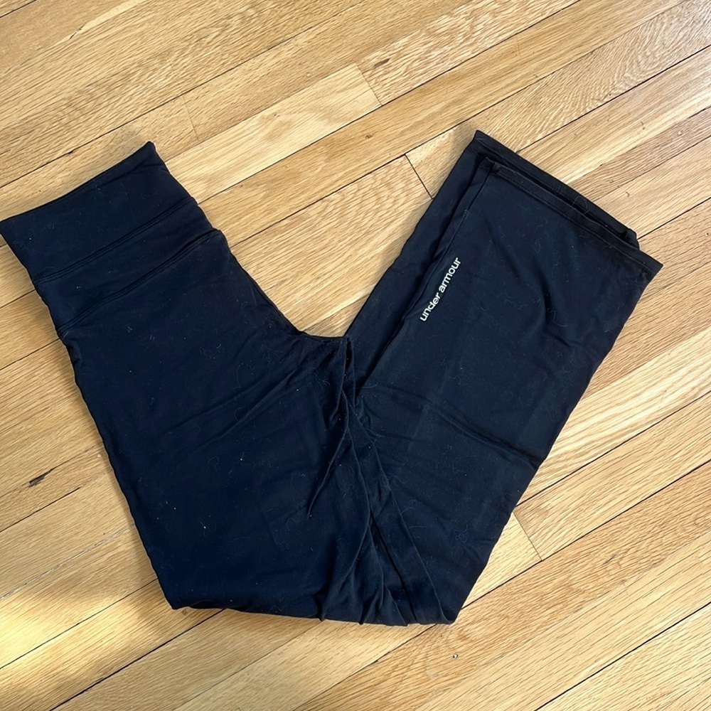 Under armour bell bottom leggings